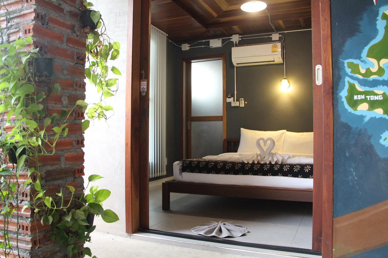 The Noi Guest House & Restaurant Koh Lipe Extérieur photo